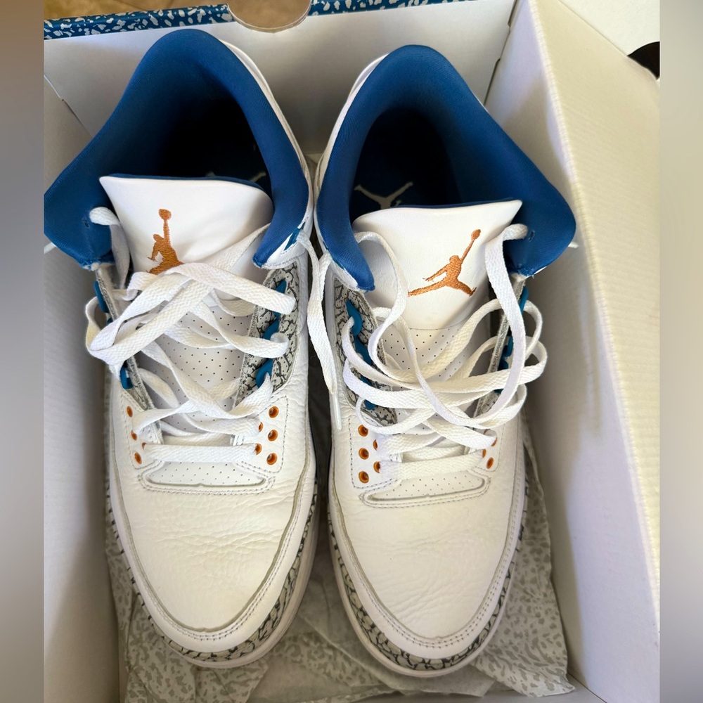 AIR Jordan 3 Retro Sneakers in White and Blue worn like new w og box size 11 M